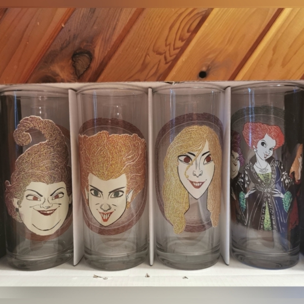 Hocus Pocus Glassware Set